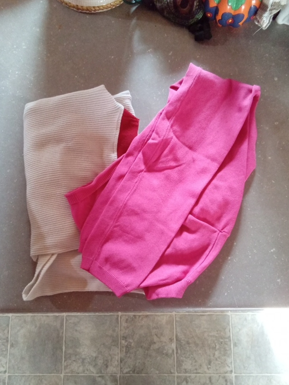 Zara Girls Tops(2) Medium.Pink Cropped Button-Front Bolero Cardigan. White T Sml